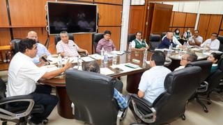 Gobernador plantea que se elabore proyecto integral para enfrentar déficit hídrico en Piura