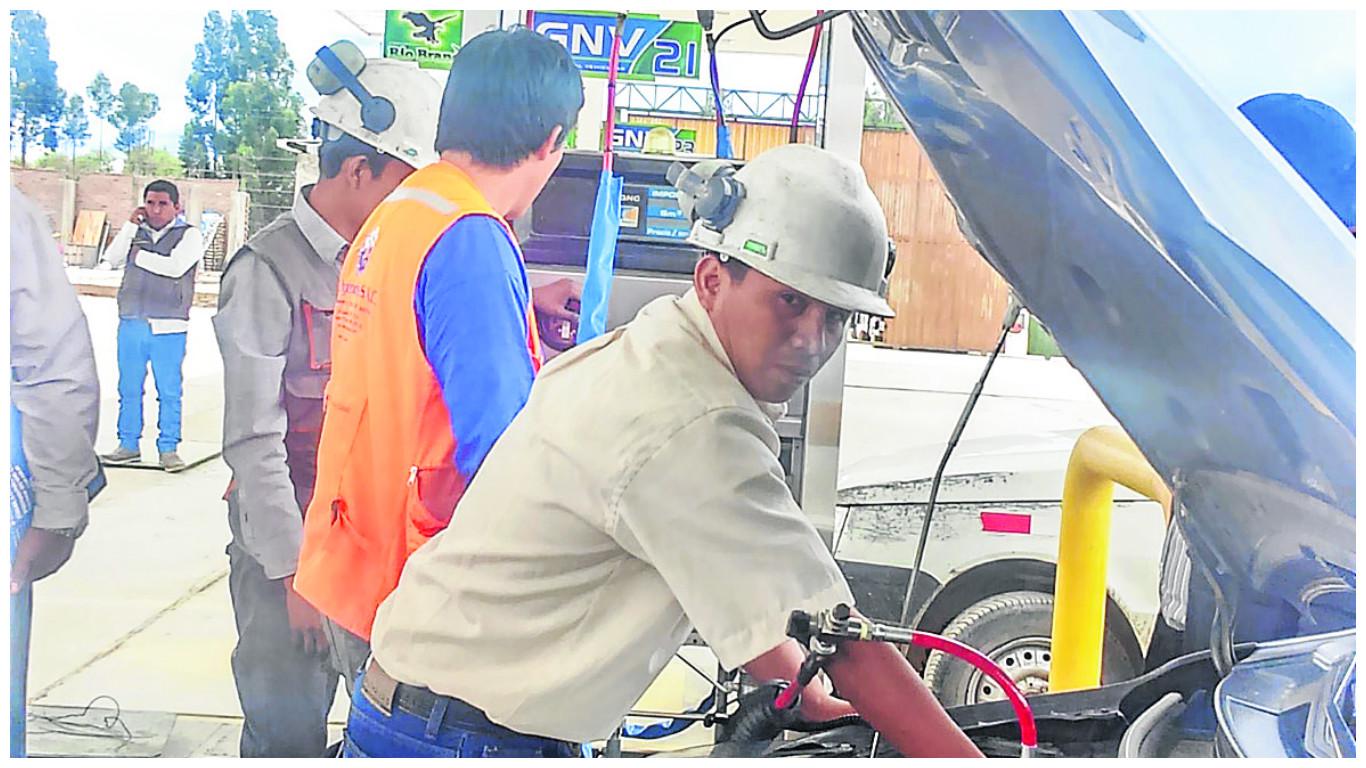 ​Con gas natural vehicular choferes gastan S/11 por 100 km.