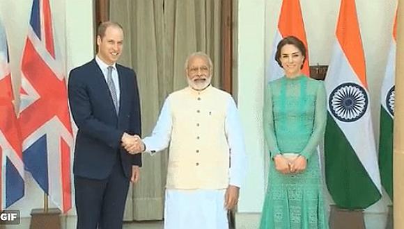 Así quedó la mano del Príncipe Guillermo luego del apretón de manos del primer ministro indio 