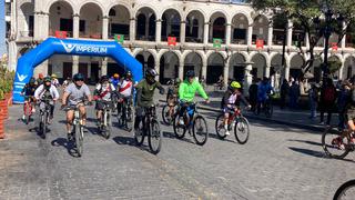 Arequipa: Decenas participaron en bicicleteada por el aniversario del Ejército del Perú (VIDEO)