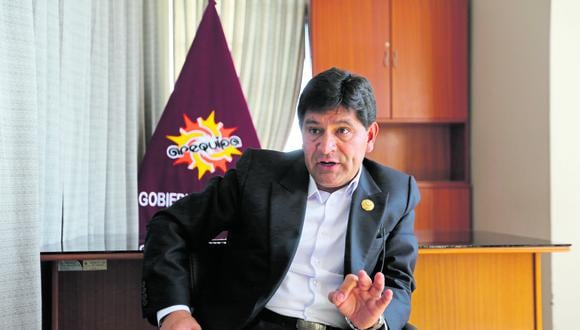 Gobernador de Arequipa informa sobre los 100 primeros de su gestión. (Foto; GEC)
