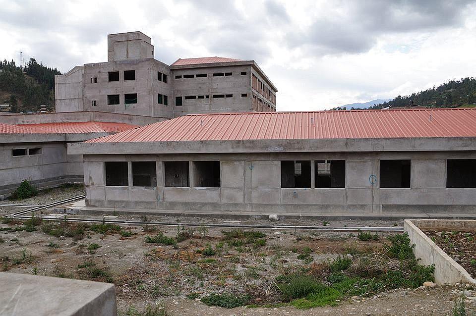 Acuerdos para reiniciar obra del nuevo hospital de Andahuaylas en etapa final