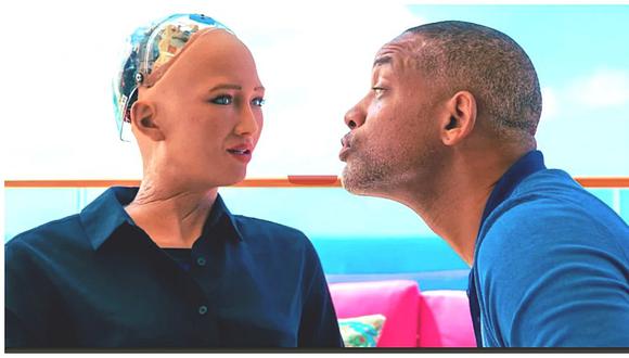 Will Smith debuta en YouTube con cita romántica junto a una robot pero es rechazado (VIDEO)