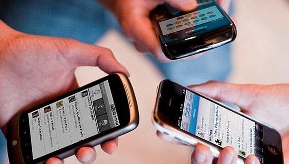 Unos ​15 millones ingresan a internet por el celular