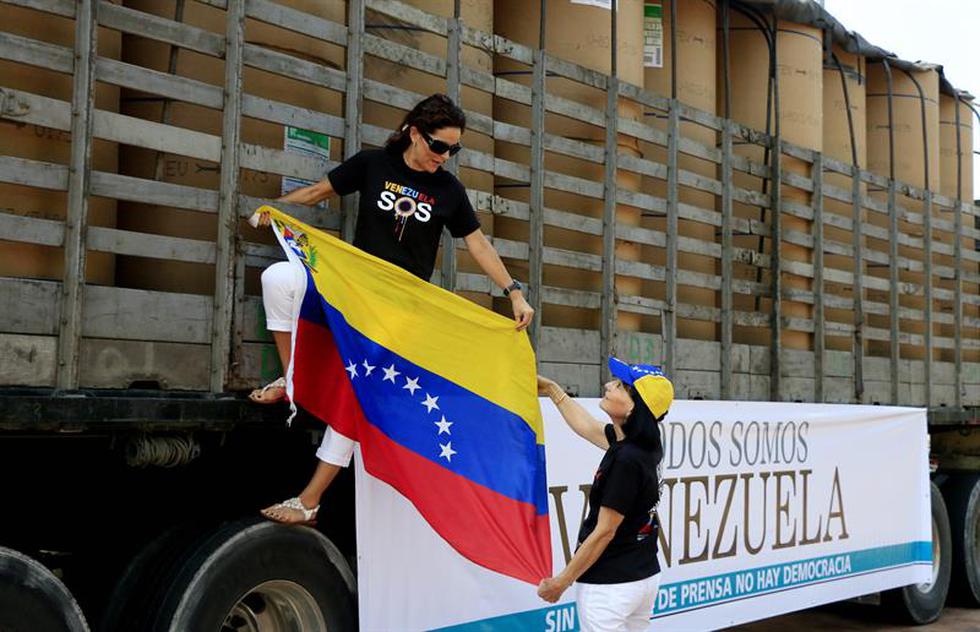 Diarios de Colombia se unen para enviar papel a los periódicos venezolanos