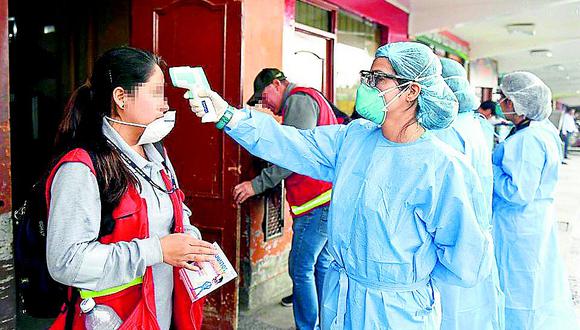 Dan de alta a primeros pacientes positivos de coronavirus  en Arequipa