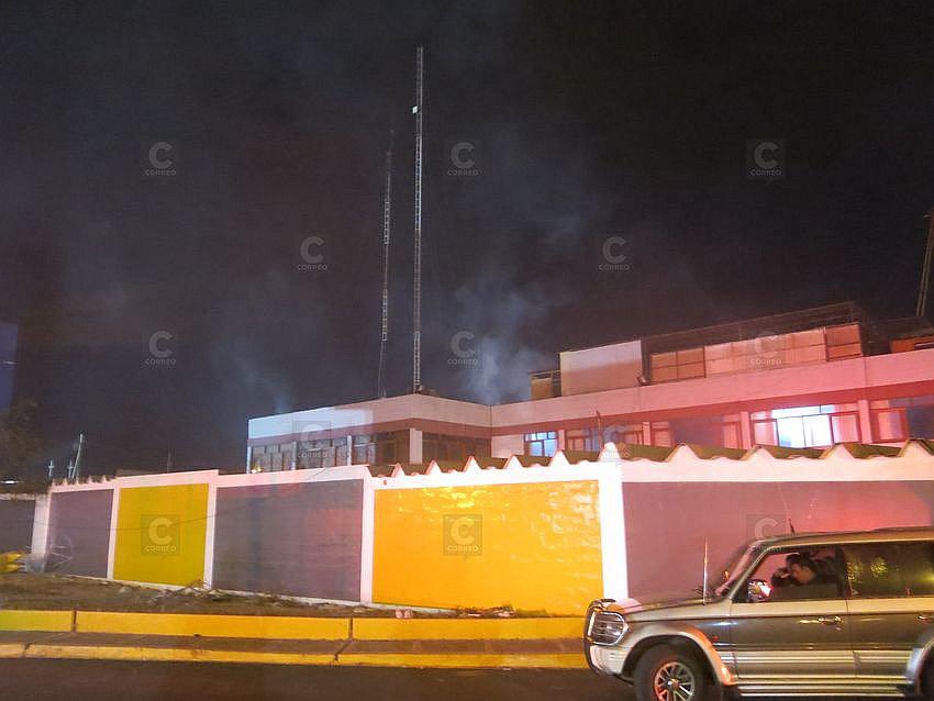 Alcalde de Tacna dice que incendio en municipio se presta a suspicacias