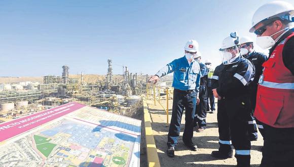 Hay 44 funcionarios comprometidos en millonaria pérdida que reporta Petroperú por el proyecto de Modernización de la Refinería de Talara. La obra registra un desfase de 3 años.