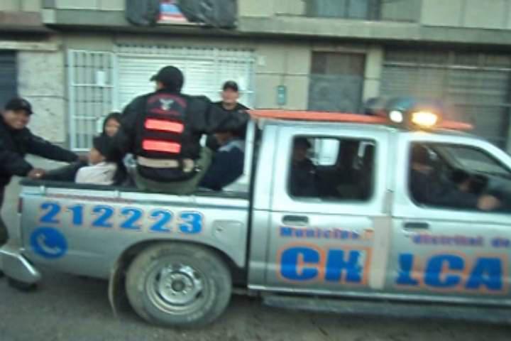 Municipio de Chilca compra casacas de empresa constructora 