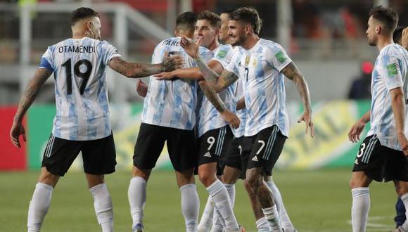 Argentina llegó a los 32 puntos y se puso a cuatro de Brasil en Eliminatorias. (Foto: AFP)