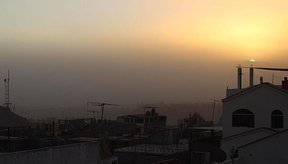 Nube de polvo cubre la ciudad de Moquegua