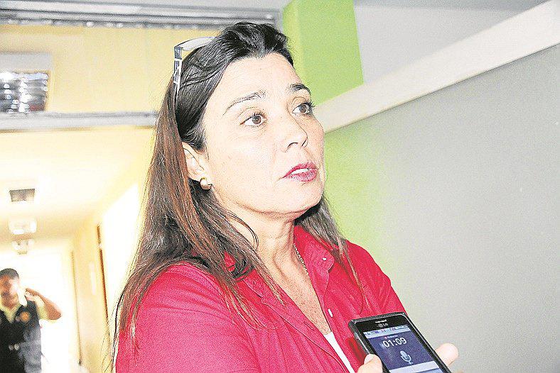 Congresista Karla Schaefer: “Ya hay órdenes de demolición en Yacila”