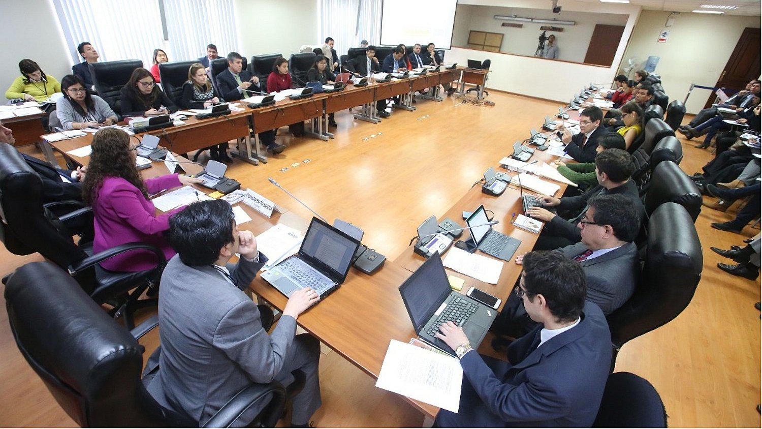 Comisión de Constitución debatirá este lunes reforma del CNM 