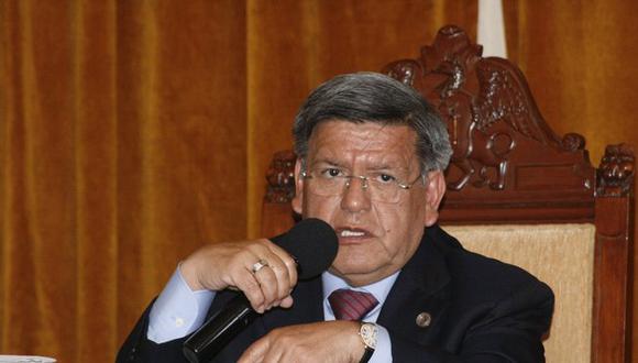 César Acuña asegura no haber sido notificado sobre una sentencia en su contra