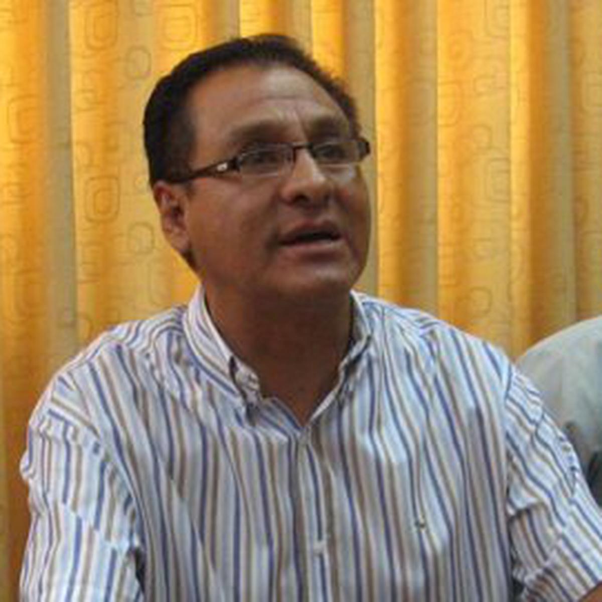 Pide retención de sueldo | PERU | CORREO