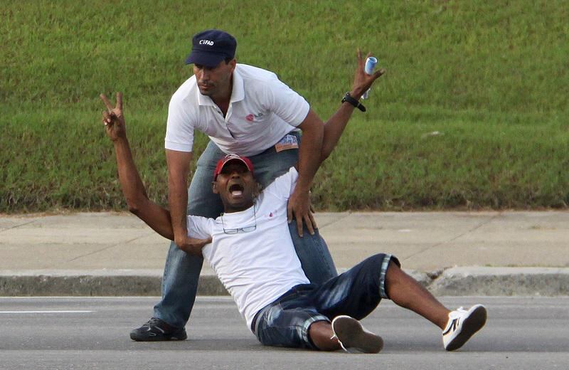 Cuba: Tres opositores detenidos en La Habana durante visita de papa Francisco (FOTOS)