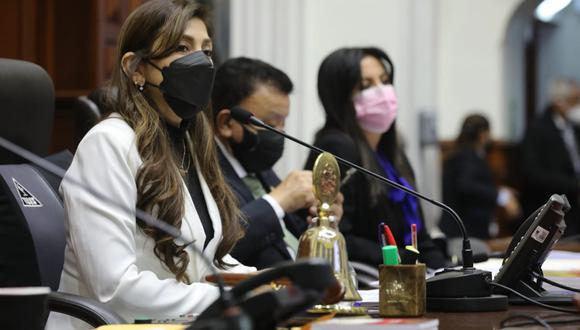 Lady Camones llamó "banda delincuencial" a la bancada de Acción Popular. Foto: Congreso