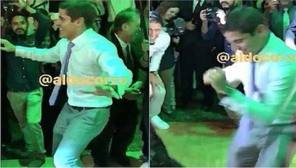 Aldo Corzo y su desenfrenado baile que causa furor en las redes sociales (VIDEO)