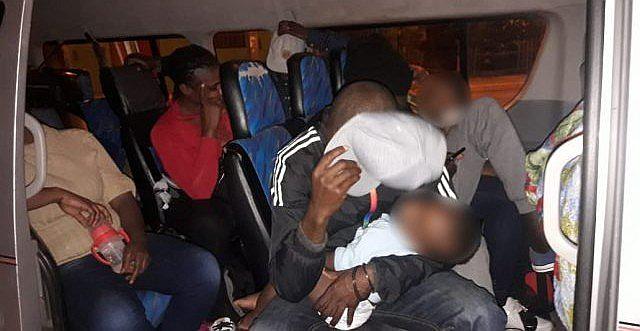 Combi llena de haitianos ilegales es intervenida en Puerto Maldonado