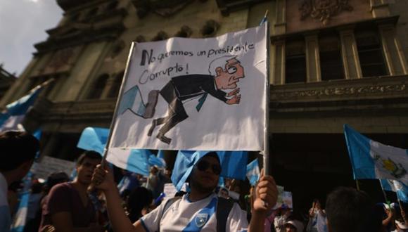 Guatemala celebra masivamente retiro de la inmunidad al presidente Otto Pérez