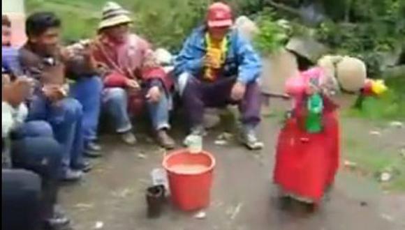 Video de 'jueves de pavita' versión huayno invade redes sociales