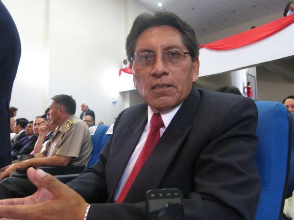 Alcalde Vicente Nina: No hay terrenos para nuevos colegios en Chen Chen