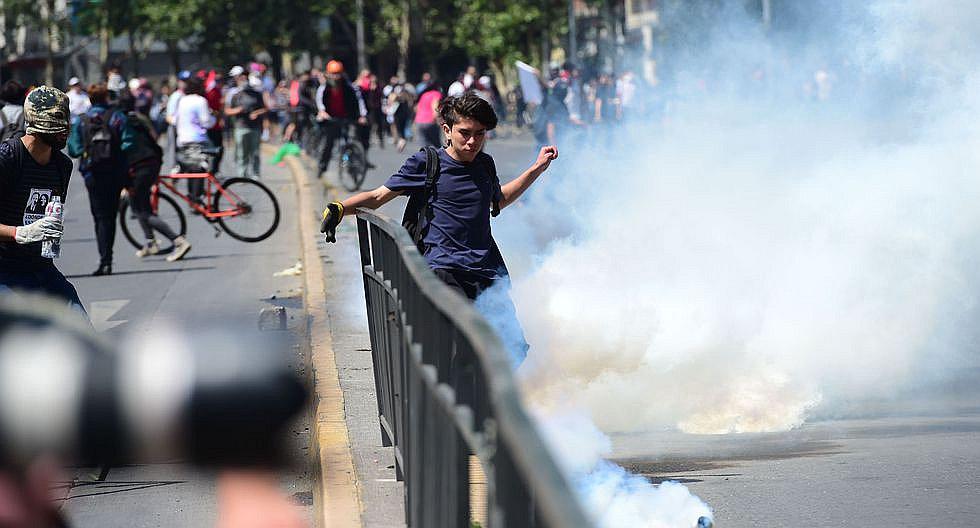 ​Chile: Conflicto entre el Gobierno y los ciudadanos agudiza caos social y deja once muertos (VIDEO)