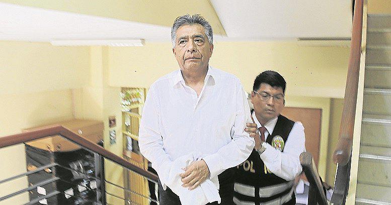 Empresas constructoras entregaron coimas al alcalde David Cornejo