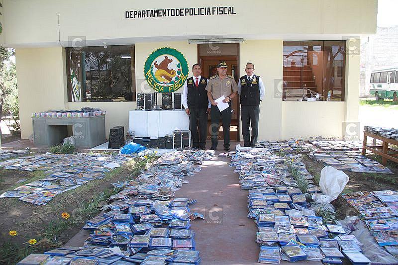 Arequipa: Incautan CD piratas valorizados en 720 mil soles