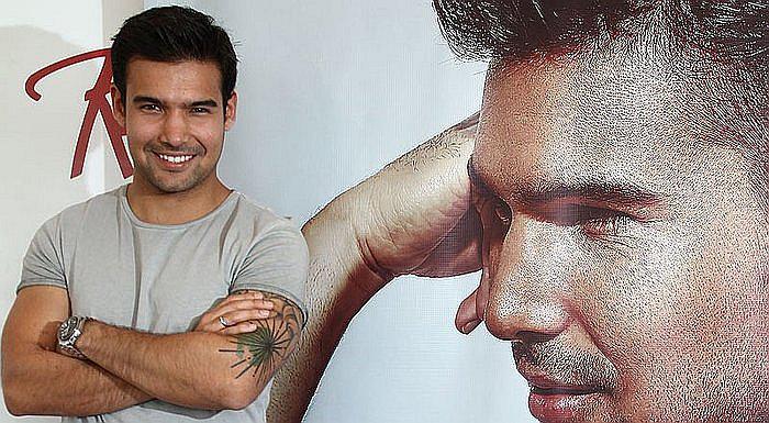 Cantante Ezio Oliva llega a Piura este viernes