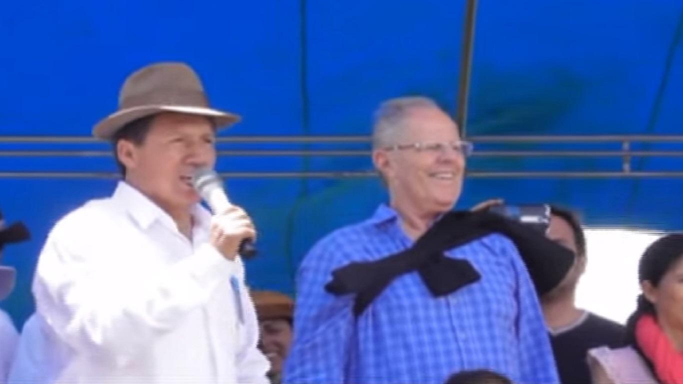 ​¿Pedro Pablo Kuczynski también entregó regalos en Huancayo? (VIDEO)