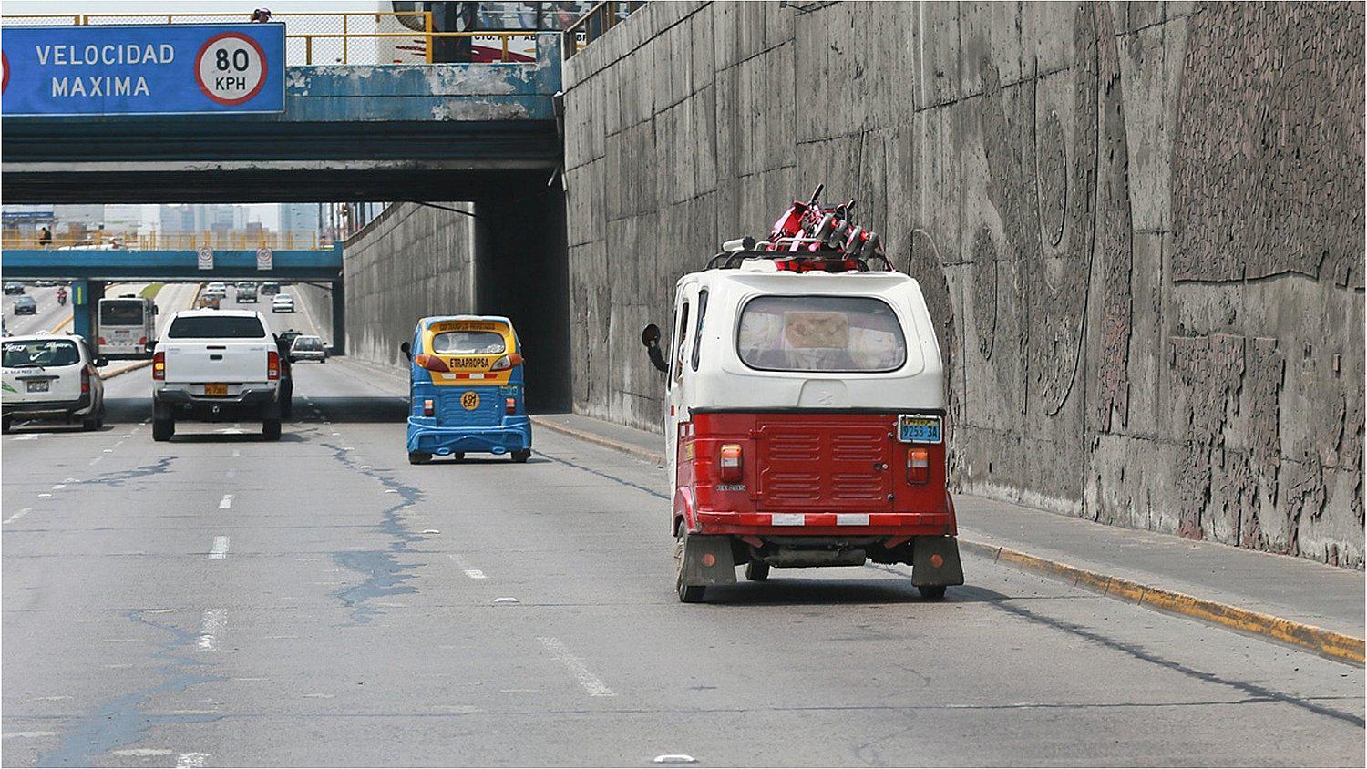 Estos son los vehículos que no pueden circular por la Vía Expresa 