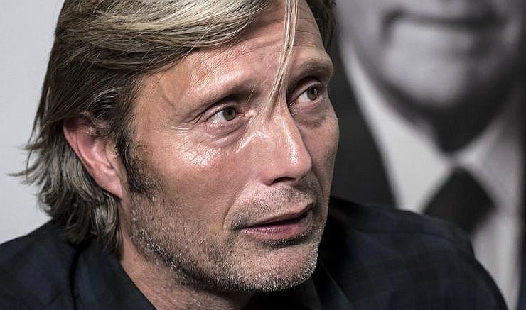 Mads Mikkelsen, protagonista de 'Hannibal', pasea por Cusco (FOTOS)