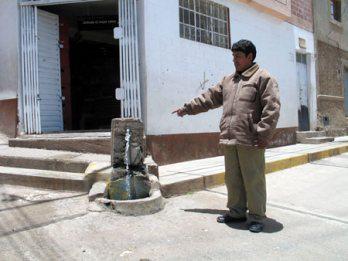Se abastecen con agua
 de piletas públicas