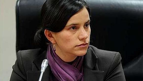 Verónika Mendoza declaró ante Fiscalía por caso de lavado de activos