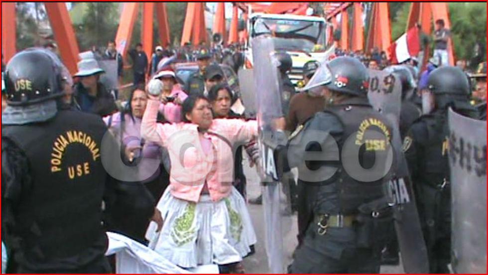 Palos, perdigones y bombas lacrimógenas en paro del Santa Isabel (VIDEO)