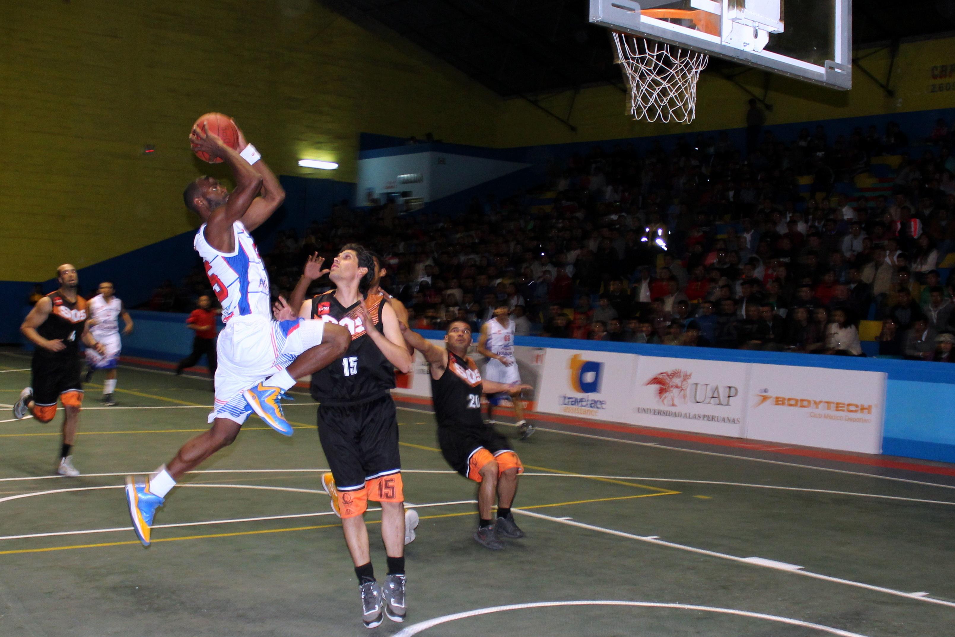 Tercera fecha del campeonato de baloncesto