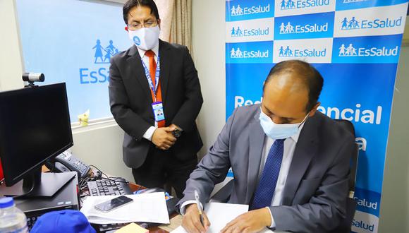 EsSalud y Gobierno Regional de Huancavelica firman convenio.
