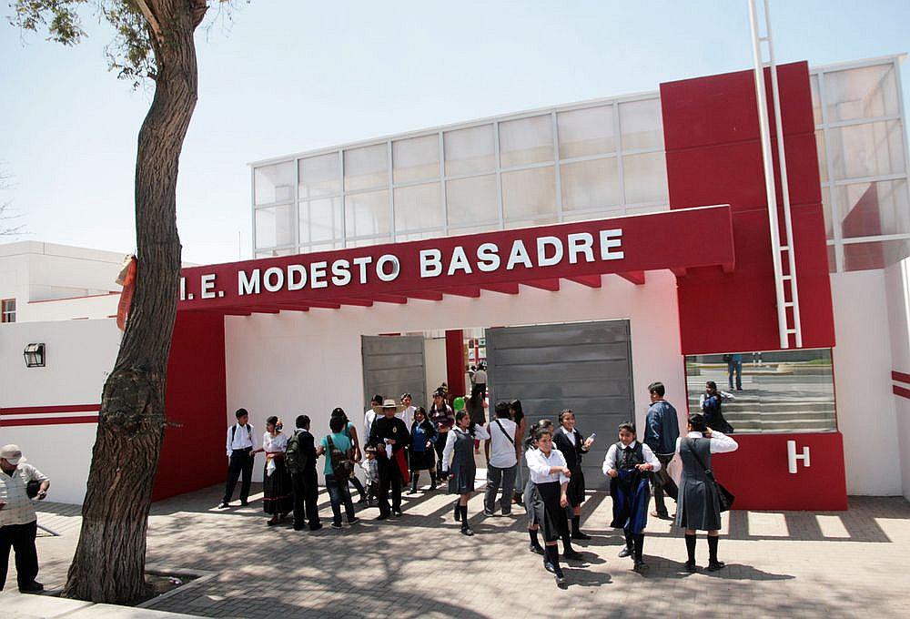 Tacna encabeza ranking de declaración de gastos para mantenimiento de colegios 