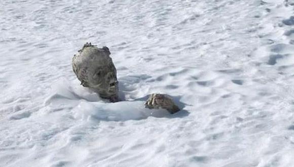 México: Hallan cuerpo momificado de un montañista cerca de cima de volcán