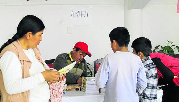Arequipa: Colegio Honorio Delgado cobra 200 soles por matrícula