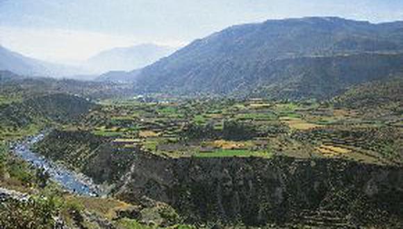 Ingemmet estudia riesgo volcánico en Valle del Colca