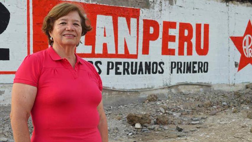 Ilo: Roban laptops a candidata al congreso por Apra-PPC (VIDEO)