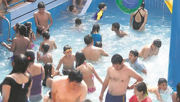 145 piscinas en Lima sin licencia sanitaria