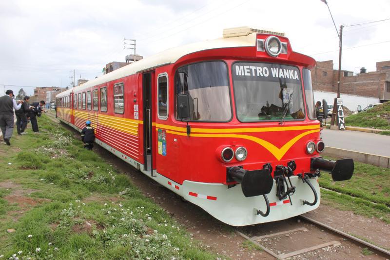 Metro Wanka traslada a 1 500 pobladores