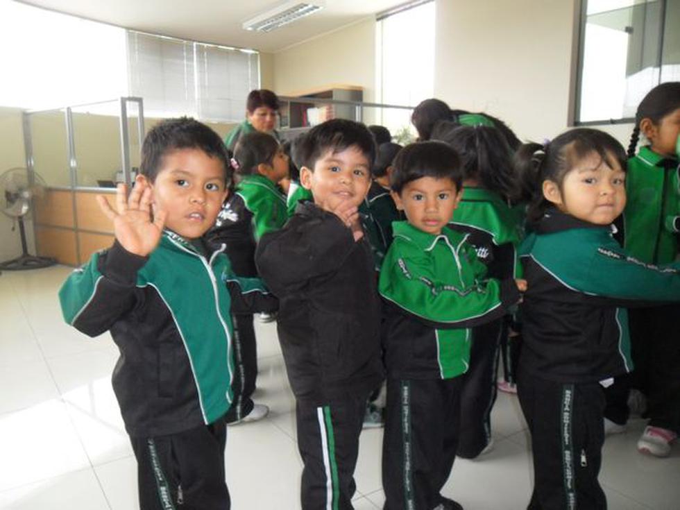 Niños de inicial visitan el diario Correo (Fotos)