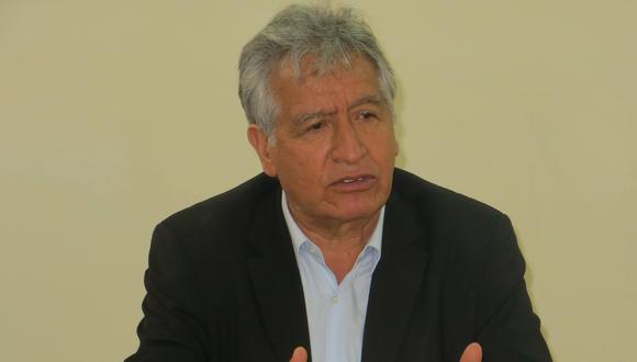 Virgilio Acuña reprocha la actitud de Ricardo Flores